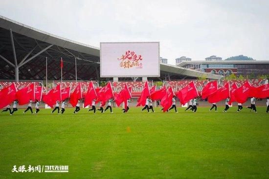 　　　　浪慢说完，固然要谈一谈该片另外一主要的元素笑剧色采。